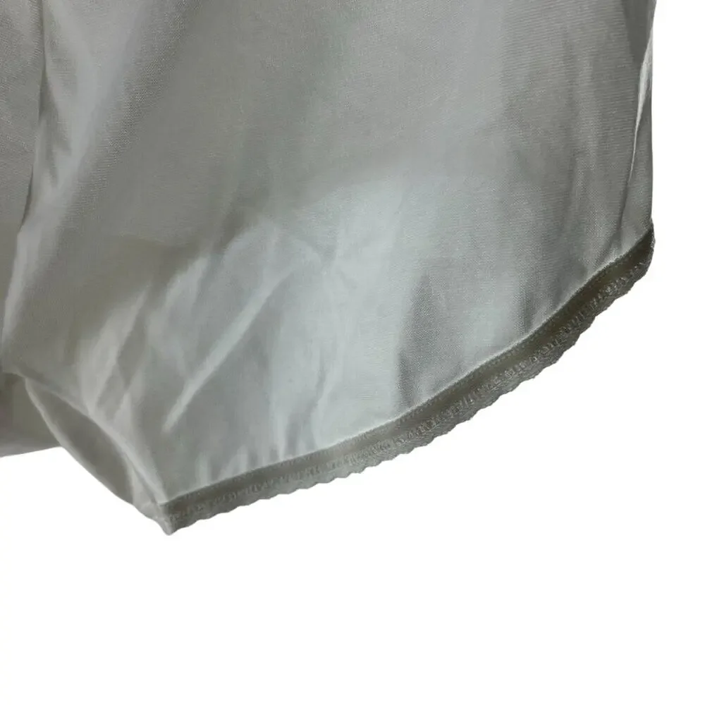 Bali Skimp Skamp Brief Panty Number 2633 Womens Size 8 White